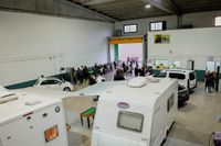 Interior de la nave de CO2 Caravaning en Igualada